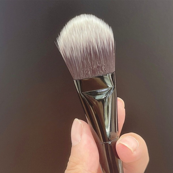 Bobbi Brown Mini Foundation Brush